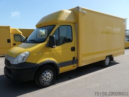 Furgone chiuso iveco Daily 35 S11 C30C AUTOMATIK KAMERA Regale LUFT DURCHGANG EURO-5 CoC