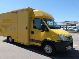 Furgone chiuso iveco Daily 35 S11 C30C AUTOMATIK KAMERA MAXI Regale DURCHGANG