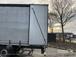 Schmitz Cargobull Curtainsider Standard Faltwandtür rechts