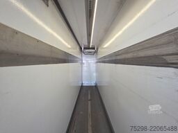 MERCEDES-BENZ Axor 1826 / Ldbw/Triple Verdampfer/ Carrier