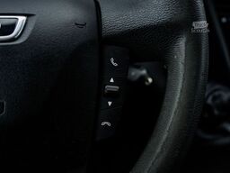 IVECO 50C18 3.0L | Bakwagen met laadklep | Climatic |