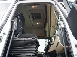 Mercedes-Benz Actros 2540 6x2 / 80 tho. km! / 5-seater