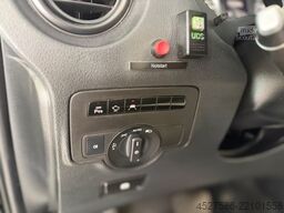 MERCEDES-BENZ Vito Tourer 119 CDI Pro 4MATIC NEF*NOTARZTEINSAT