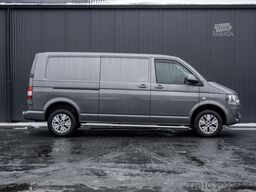 VOLKSWAGEN Transporter T5 2.0 TDI L2H1 | 140PK | Schuifdeur