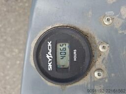 SkyJack SJIII 3219