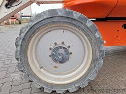 JLG 600AJ