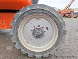 JLG 600AJ