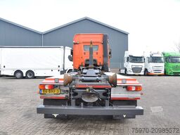 Mercedes-Benz Actros 2845 6X2 HIAB HAAKARM
