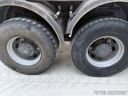 Mercedes-Benz Actros 4151K V8 KIPPER 8x4 Euro5 40Ton