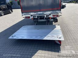 Schmitz Cargobull Curtainsider Standard Ladebordwand Getränke