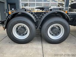 Mercedes-Benz Arocs 4058 AS 6x6 Tractor Head 180T Push Pull E...