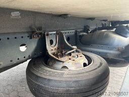 MERCEDES-BENZ ATEGO 818 816 BLUMENKOFFER LUFTFEDERUNG MANUEL