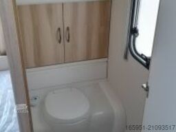 Hobby De Luxe 560 KMFe 2000kg Vorzeltaußensteckdose