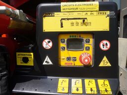 MAN TGS 35.360 E6 8×2 / FASSI F235A.2.22