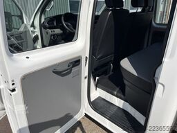 VW Transporter 2.0 TDI L2H1 DC 30 Dubbele cabine o...