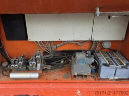 Holland Lift G-300DL30/S Diesel, 4x4x4 Drive, 33.5m Working Hei