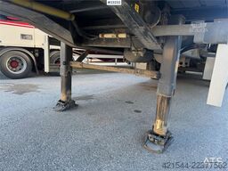 Ekeri box semi-trailer with full side opening and lift