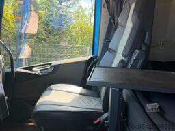 Volvo FH 540 8x4  ARRIVING IN TWO WEEKS ! / PK 92002 ...