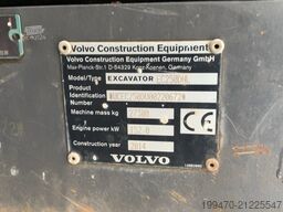 Volvo EC250DNL with 3 excavator buckets