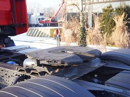 Iveco Stralis 460 E6 tractor unit/ Sleeper cab