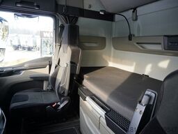 MAN TGX 28.510 6×2 / Sleeper cab