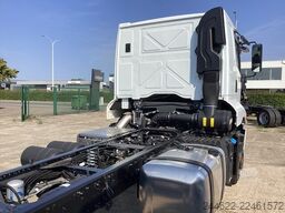 Ford Ford 4x2 Road 1833 Low Roof Sleeper Cab