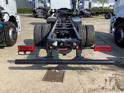 Ford Ford 4x2 Road 1833 Low Roof Sleeper Cab