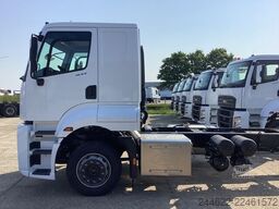 Ford Ford 4x2 Road 1833 Low Roof Sleeper Cab