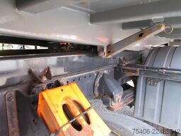 man TGL 12.220 4x2 BB,Palfinger PK8501,Schrottspinne