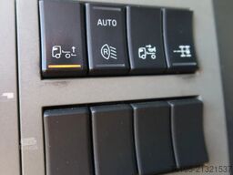 Volvo FM 420 6x2 Bak + Dhollandia klep 1500 kg + Aanh...