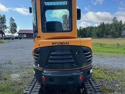 Hyundai Robex 30Z Mini excavator - 2 buckets - 230 Hours!