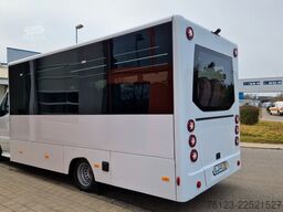 MERCEDES-BENZ 30 Sitzer Schul- Transferbus 519 Vorlauffahrzeug