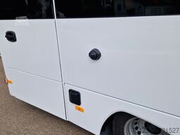 MERCEDES-BENZ 30 Sitzer Schul- Transferbus 519 Vorlauffahrzeug