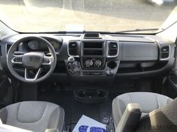 Sunlight Camper Van Cliff640