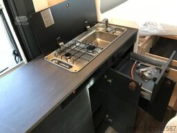 Sunlight Camper Van Cliff640