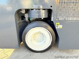 Combilift C3000CB GAS TRIPLEX 4900 FREE-LIFT