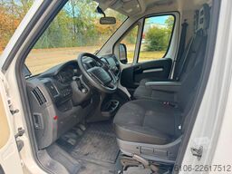 PEUGEOT Boxer Koffer mit Ladebordwand