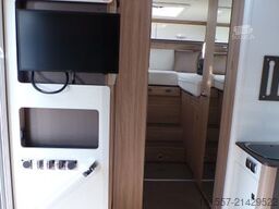 BÜRSTNER Limited T 727 G Markise, el. Hubbet, SAT/TV