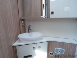 BÜRSTNER Limited T 727 G Markise, el. Hubbet, SAT/TV