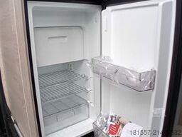 BÜRSTNER Lineo C 550 Schlafdach, 170 PS, Bi-Xenon