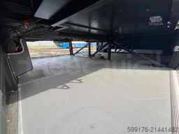 Mercedes-Benz Intouro