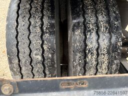 Krone BDF Lafette 235/75R17,5 Zwilling BPW