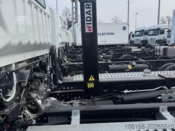 Fuso Canter 7C18 Abrollkipper - 59.990 Euro