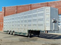Pezzaioli 5 deck livestock trailer - Water & Ventilation ...