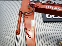 Hitachi ZX210LC-7
