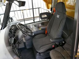 Caterpillar 772