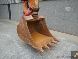 Hitachi ZX225USLC-6
