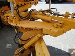 Volvo G946B AWD