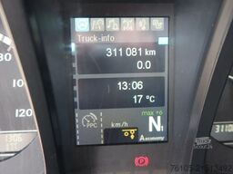 Mercedes-Benz Actros 2530 L Koel/Vries + Laadklep Dhollandia ...