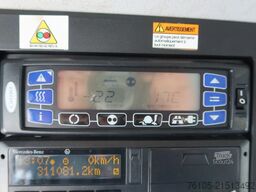 Mercedes-Benz Actros 2530 L Koel/Vries + Laadklep Dhollandia ...